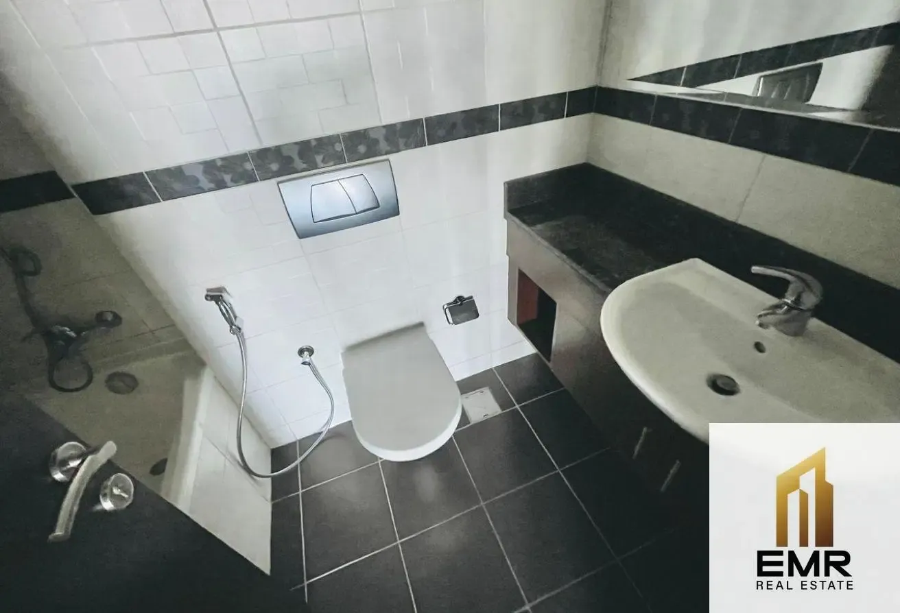 Canal View | 2BHk+ Maids | Vacant