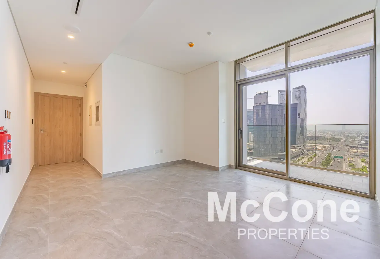 Brand New | Top Floor | Best Price