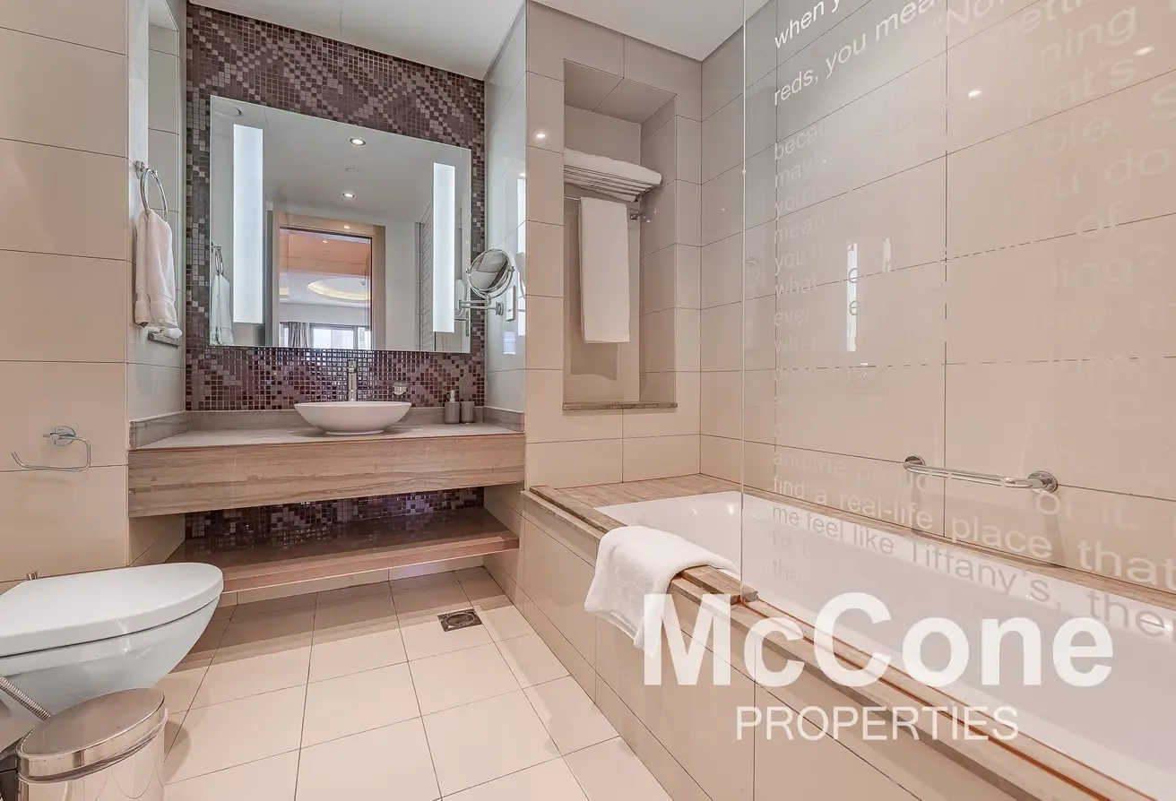 Luxury and Bright | Fully Furnished | Corner Unit