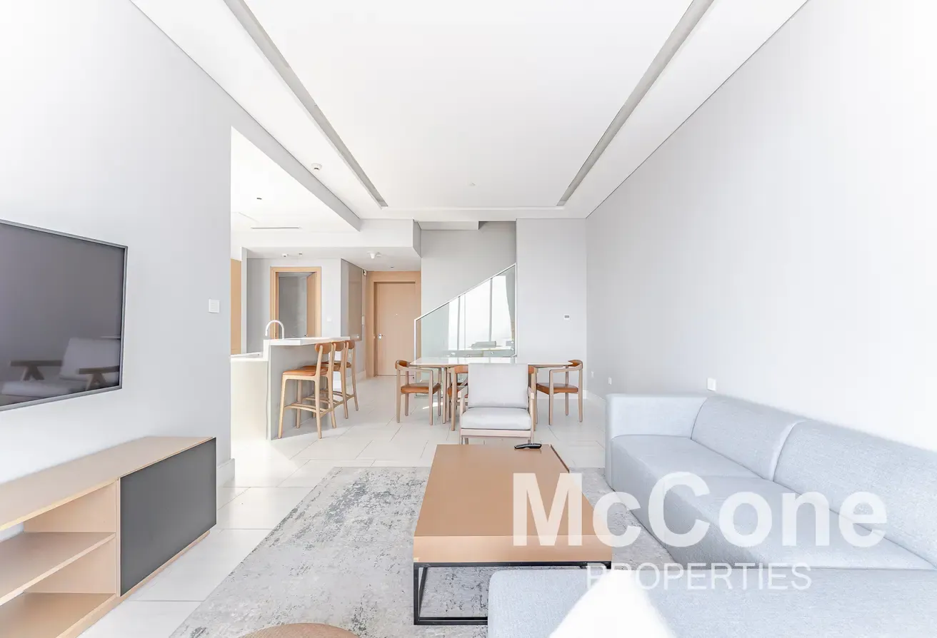 Corner Duplex | Maids Room | Four Cheques