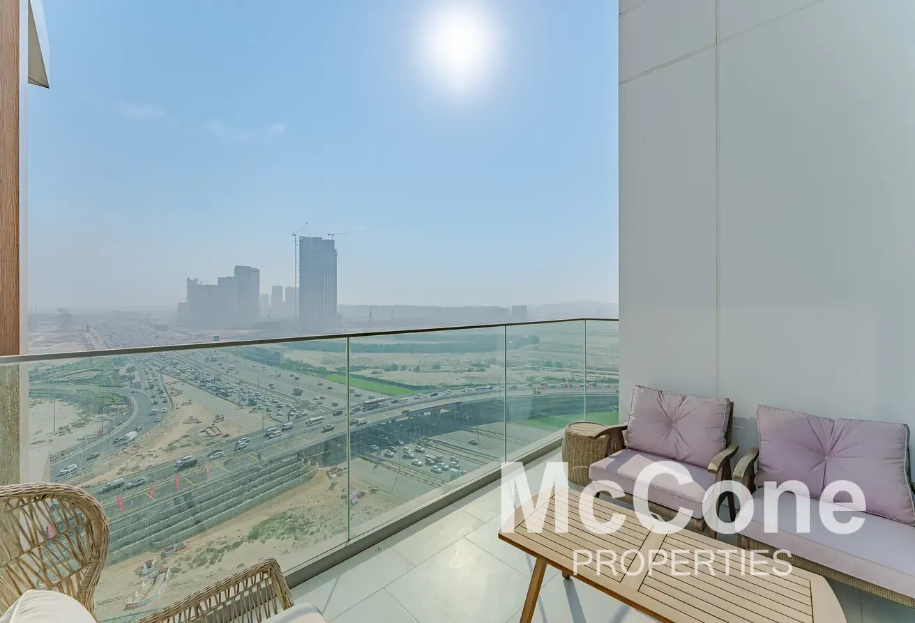 Corner Duplex | Maids Room | Four Cheques
