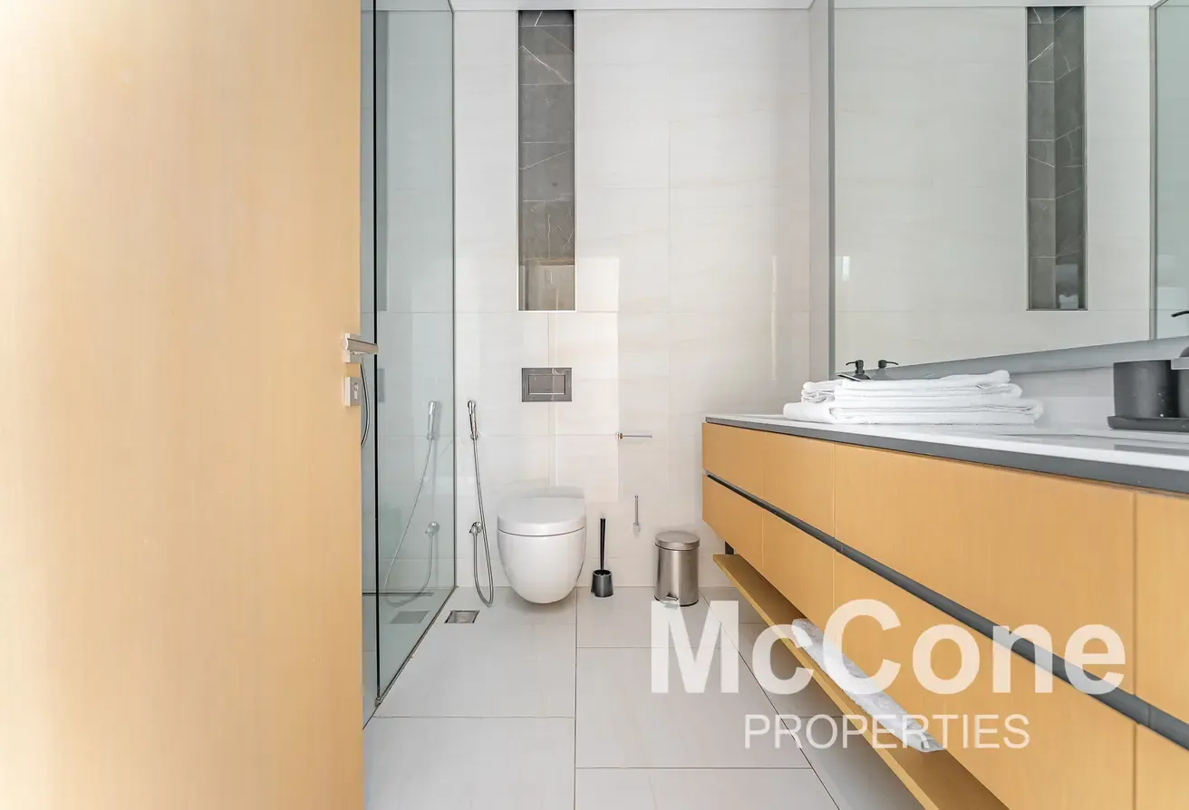 Corner Duplex | Maids Room | Four Cheques