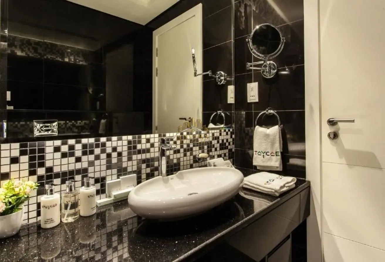 Canal View - Well Maintained - Near Downtown