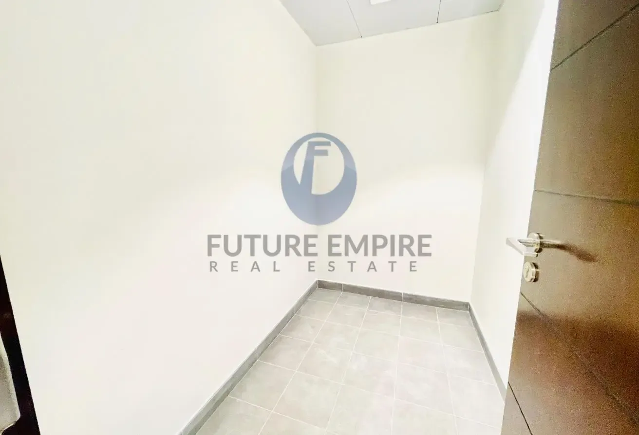 SPACIOUS 2-BEDROOM WITH MAIDROOM AVAILABLE FOR REN
