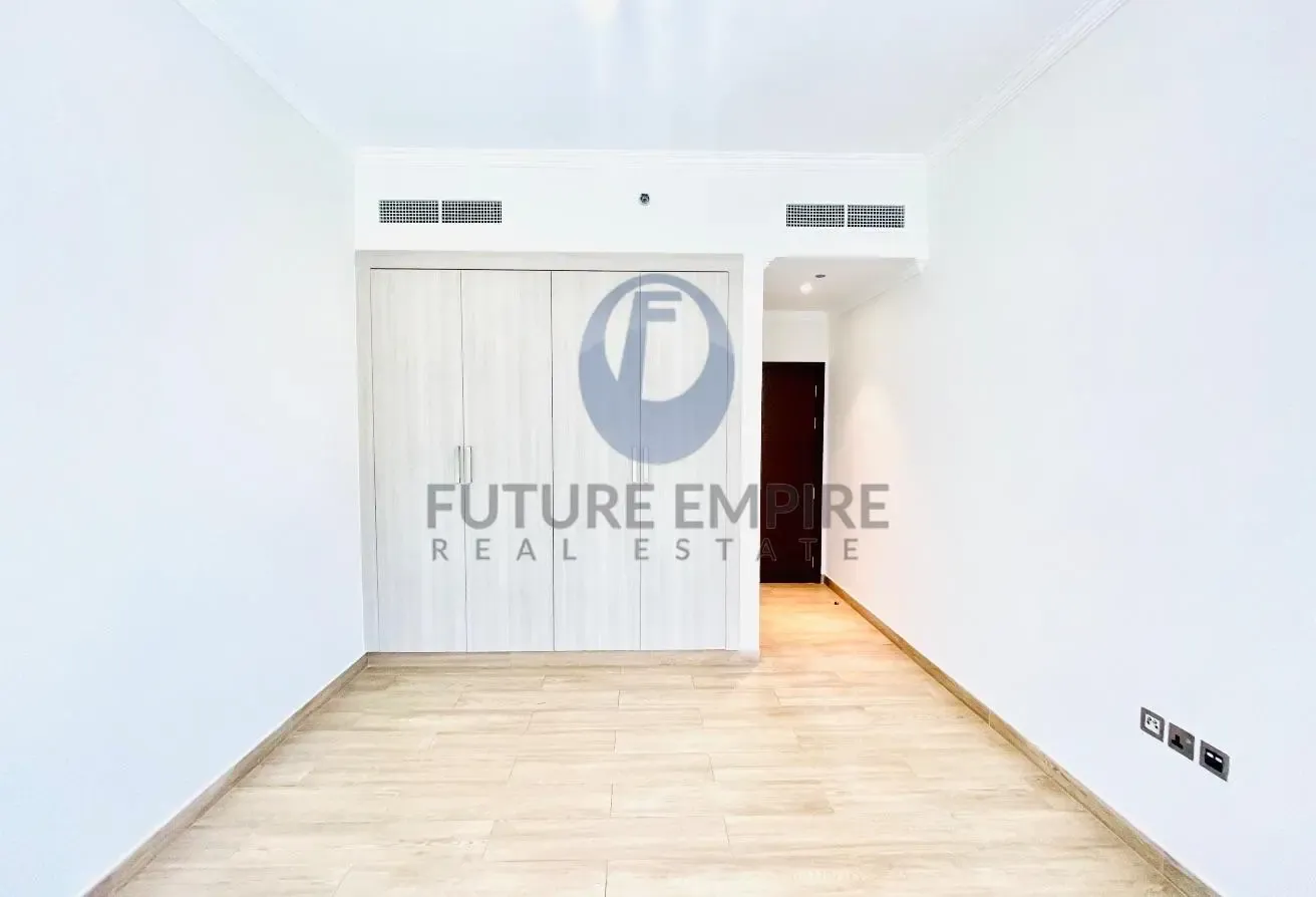 SPACIOUS 2-BEDROOM WITH MAIDROOM AVAILABLE FOR REN