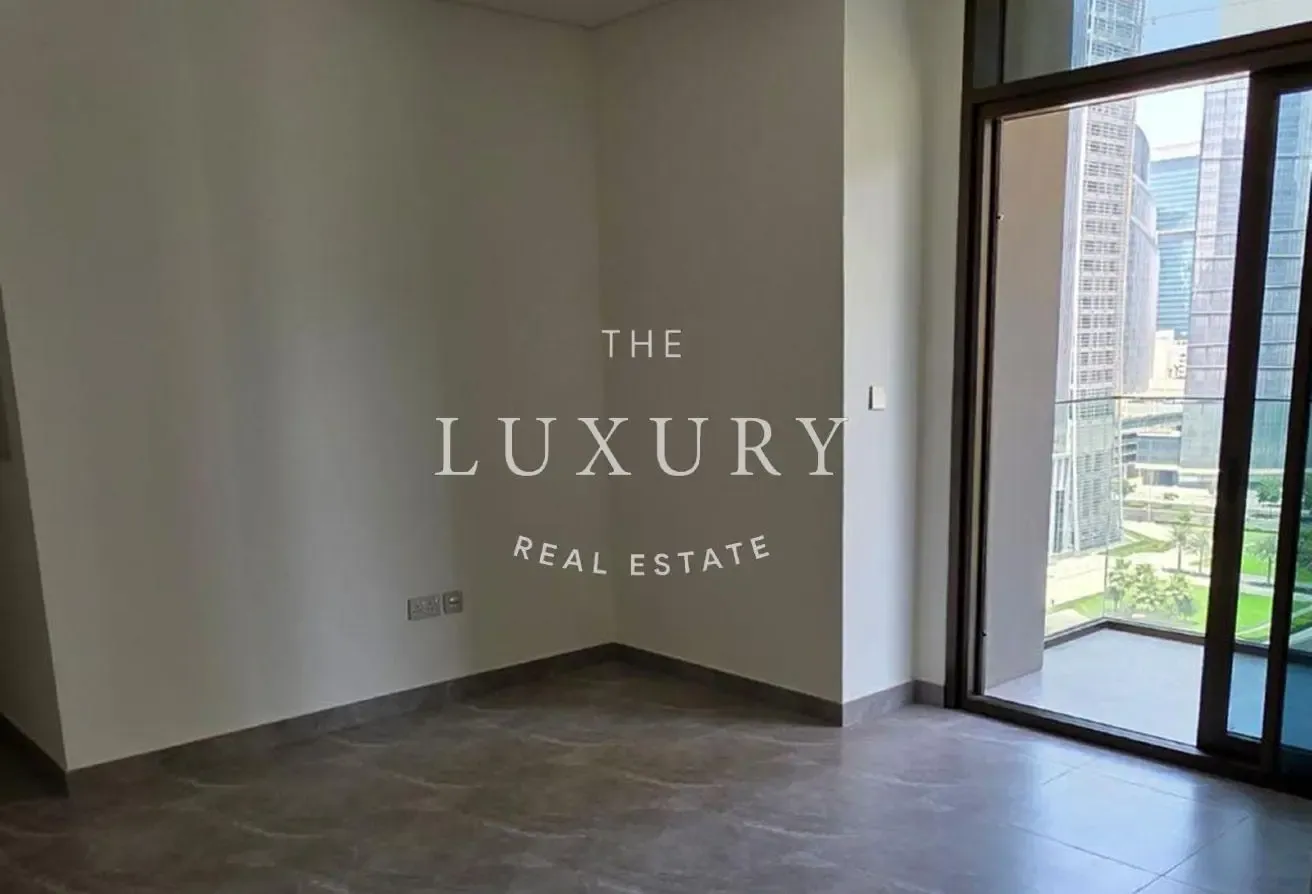 Elegant 1BR | High Floor | Prime Peninsula Two