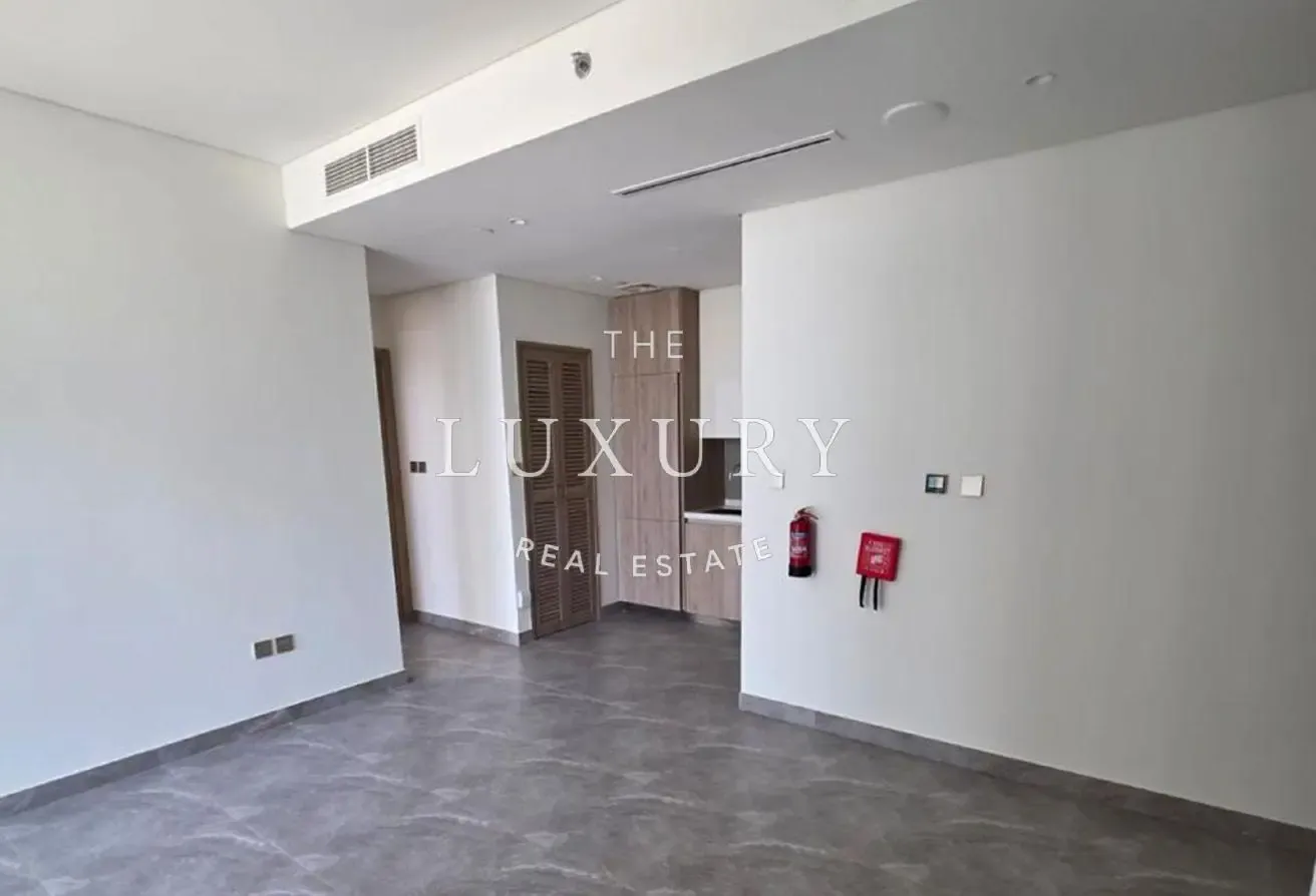 Elegant 1BR | High Floor | Prime Peninsula Two