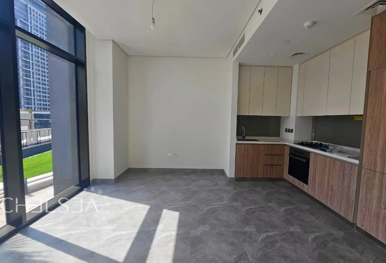 UNFURNISHED | CANAL AND POOL VIEW | PRIME LOCATION
