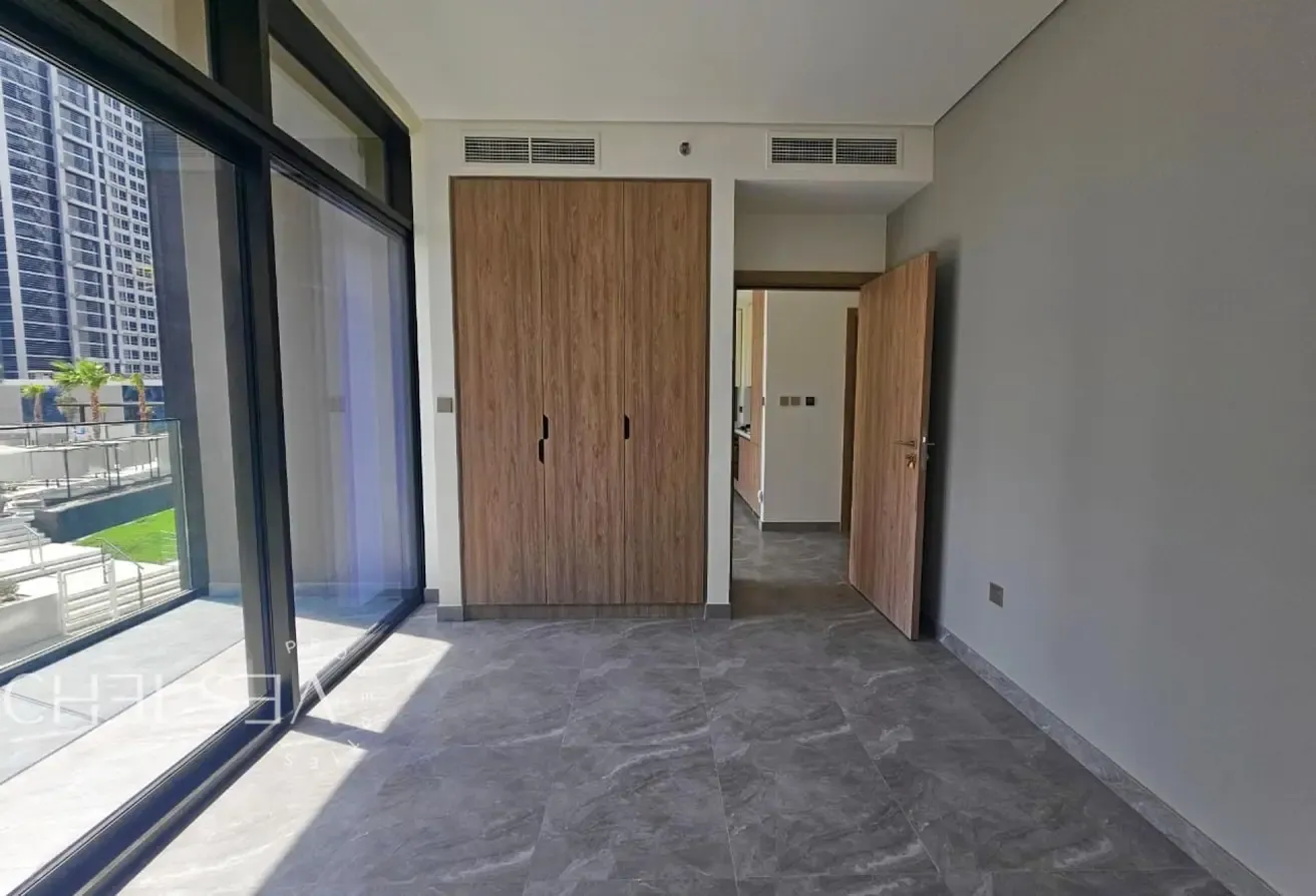 UNFURNISHED | CANAL AND POOL VIEW | PRIME LOCATION