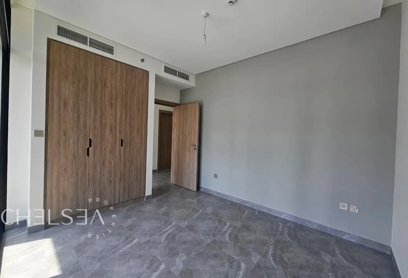 UNFURNISHED | CANAL AND POOL VIEW | PRIME LOCATION