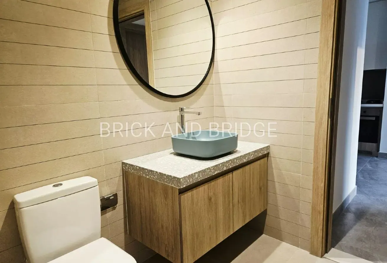 Sleek Modern 1BR | High Floor | Burj / Canal View