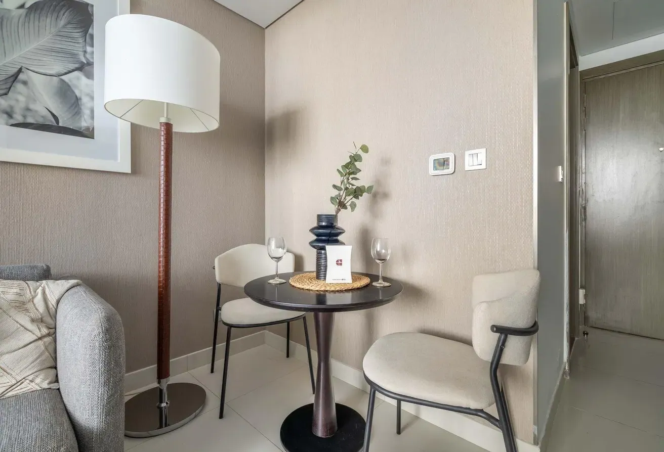 GuestReady - Stylish home with Canal views