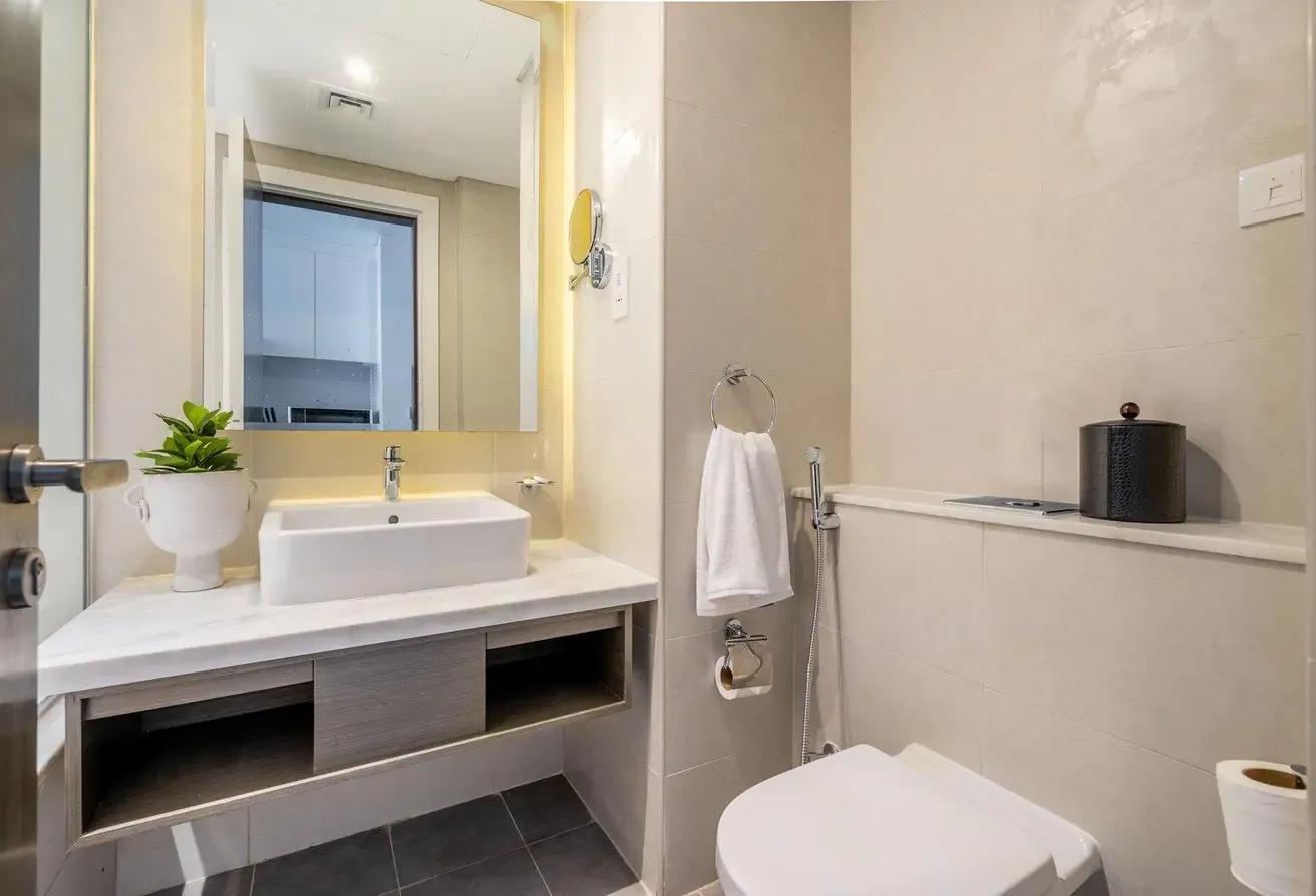 GuestReady - Stylish home with Canal views