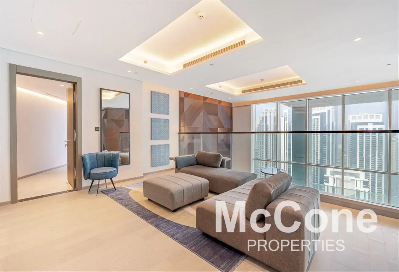 Luxury Penthouse | Burj View | Huge Layout