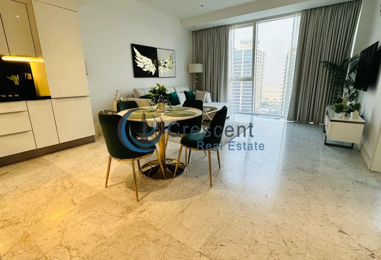1BR | Lake View | Near Downtown | The Pad
