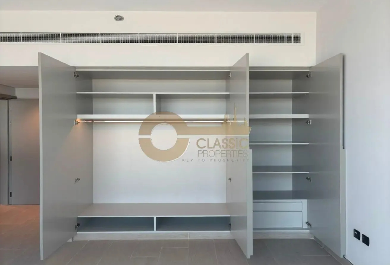ELEGANT | LUXURY INTERIOR | SPACIOUS AREA