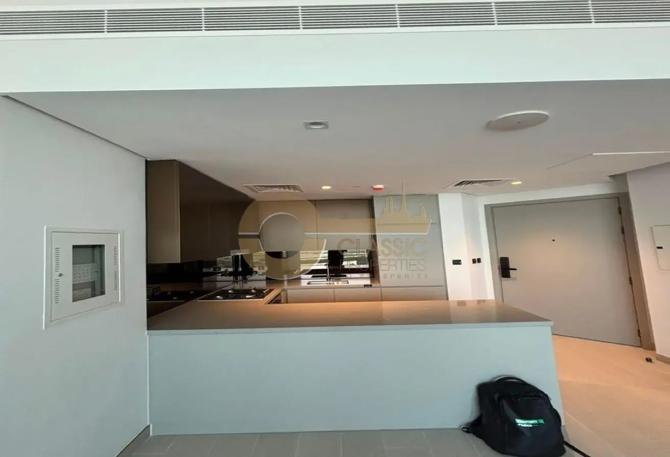 ELEGANT | LUXURY INTERIOR | SPACIOUS AREA
