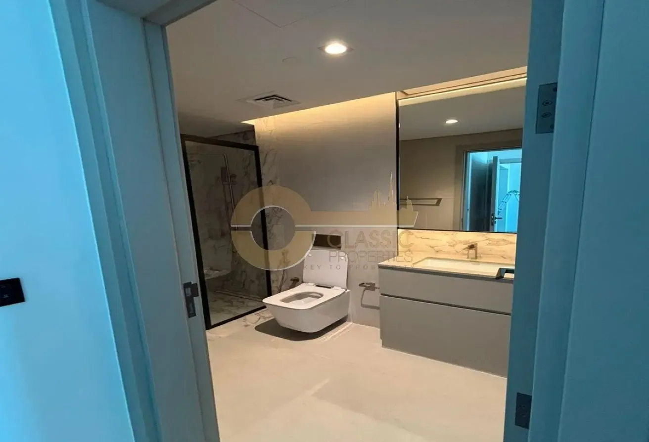 ELEGANT | LUXURY INTERIOR | SPACIOUS AREA