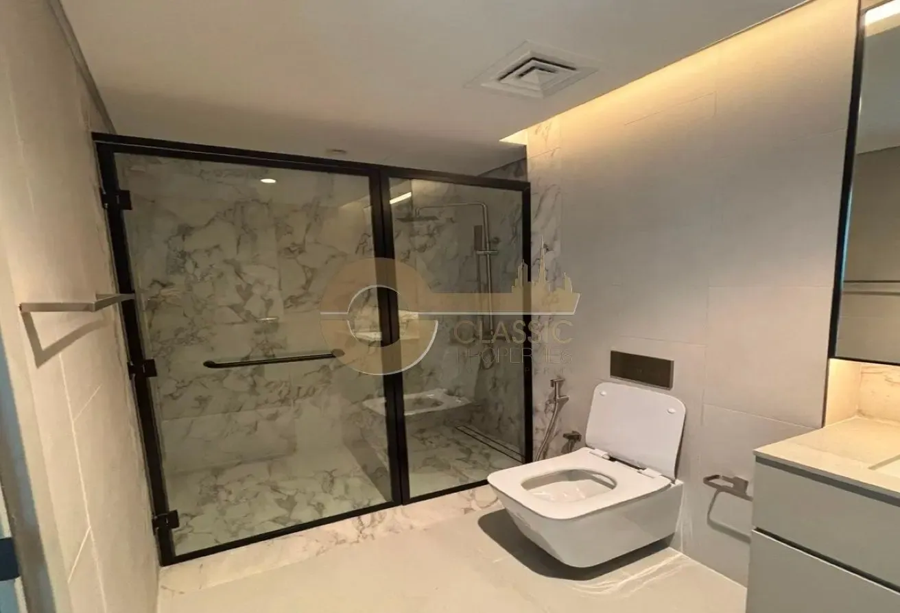 ELEGANT | LUXURY INTERIOR | SPACIOUS AREA