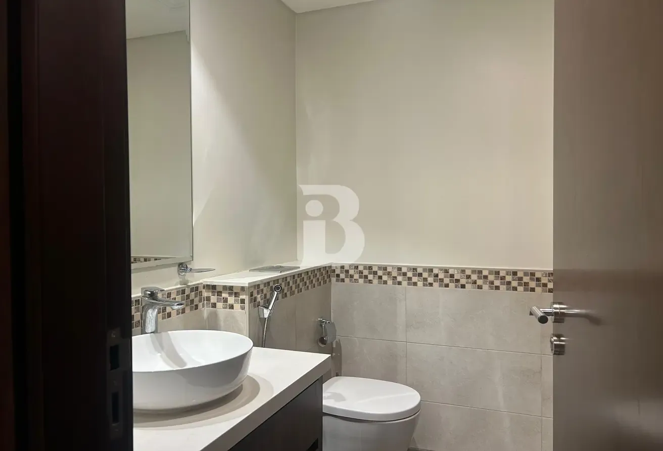 CANAL VIEW | FURNISHED | | READY TO MOVE IN