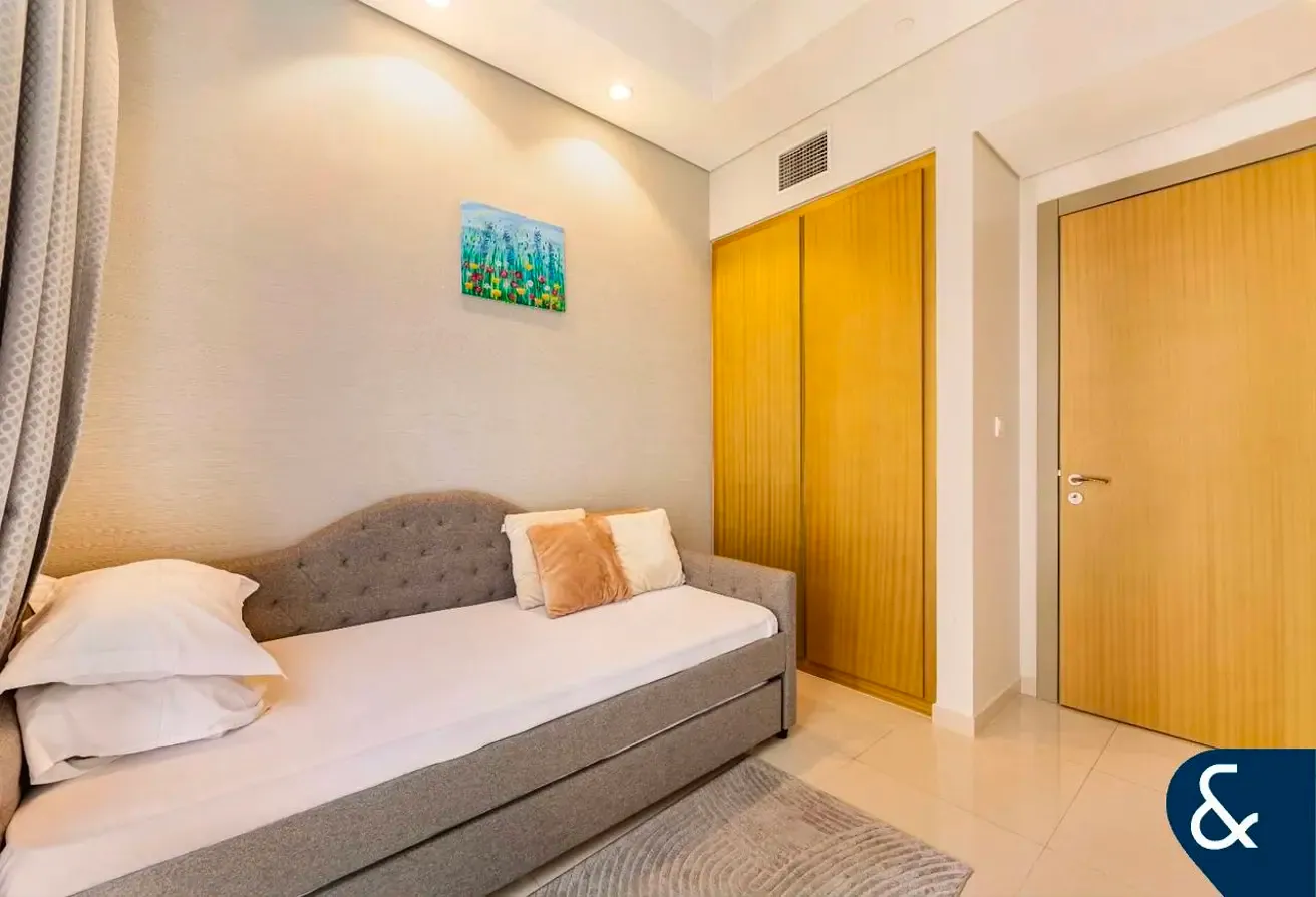 2 Bedrooms | Furnished Apartment | Upgraded