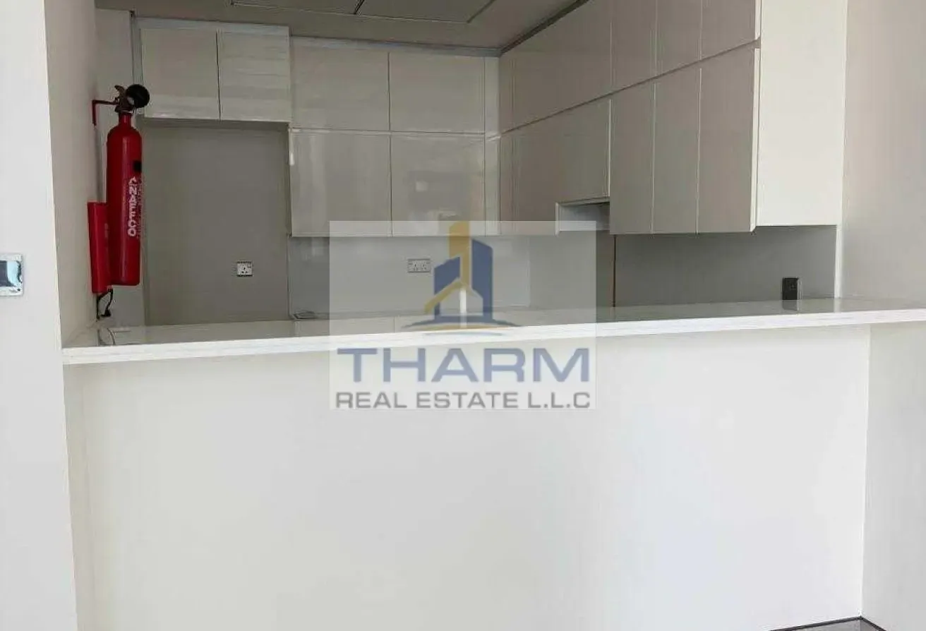 Unfurnished1BR Apartment in Atria RA Business Bay