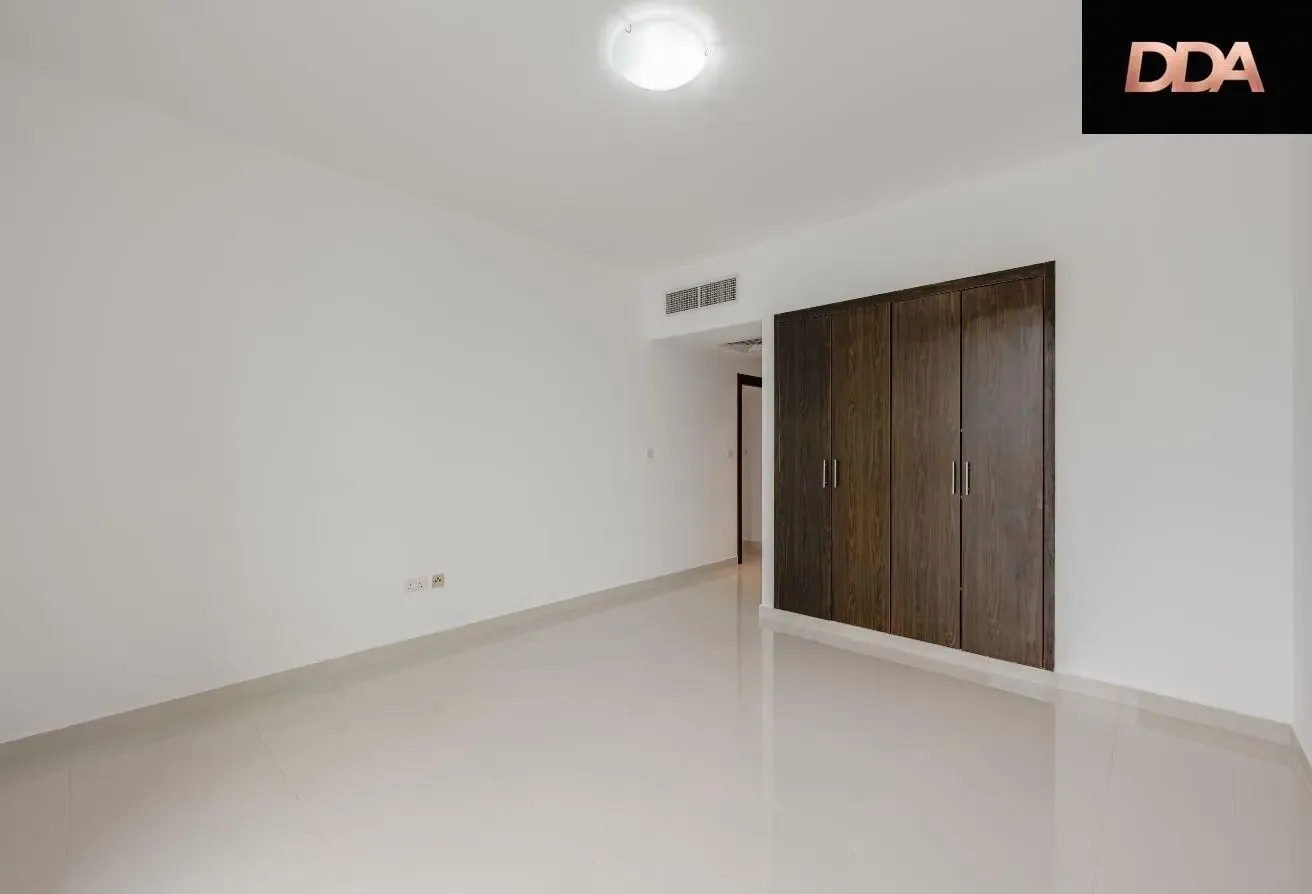 SPACIOUS 2BR | LARGE LAYOUT | BURJ KHALIFA VIEW