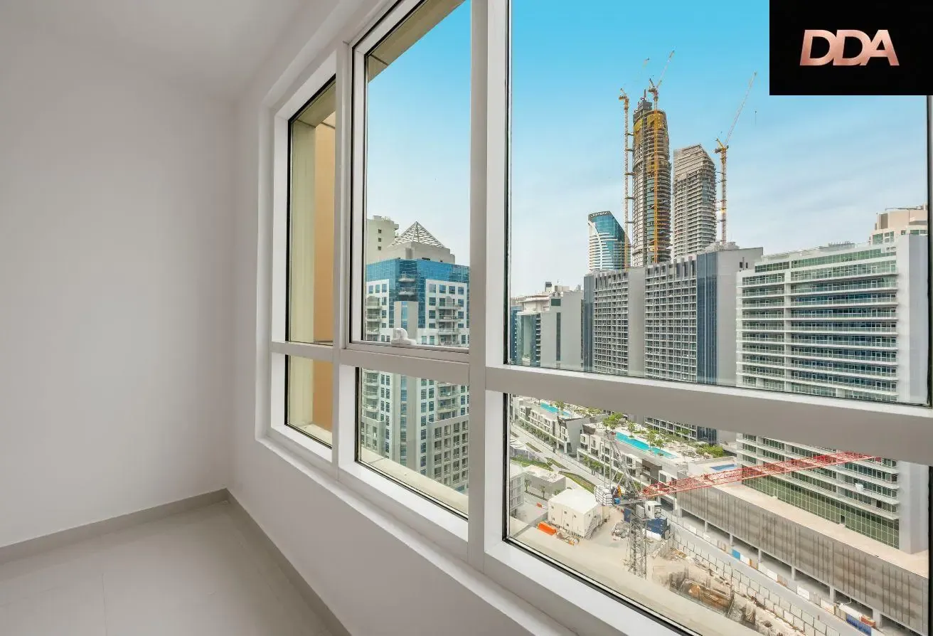 SPACIOUS 2BR | LARGE LAYOUT | BURJ KHALIFA VIEW