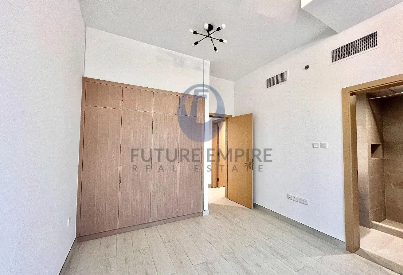 Spacious 2BHK | HAAS Building JGC | Ready To Move