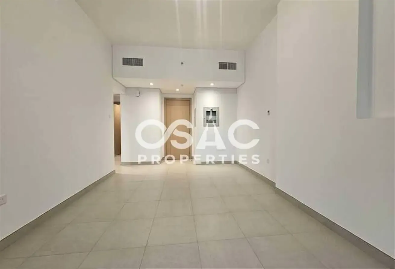 SPACIOUS 2BHK | CLOSE TO METRO | FAMILY BUILDING