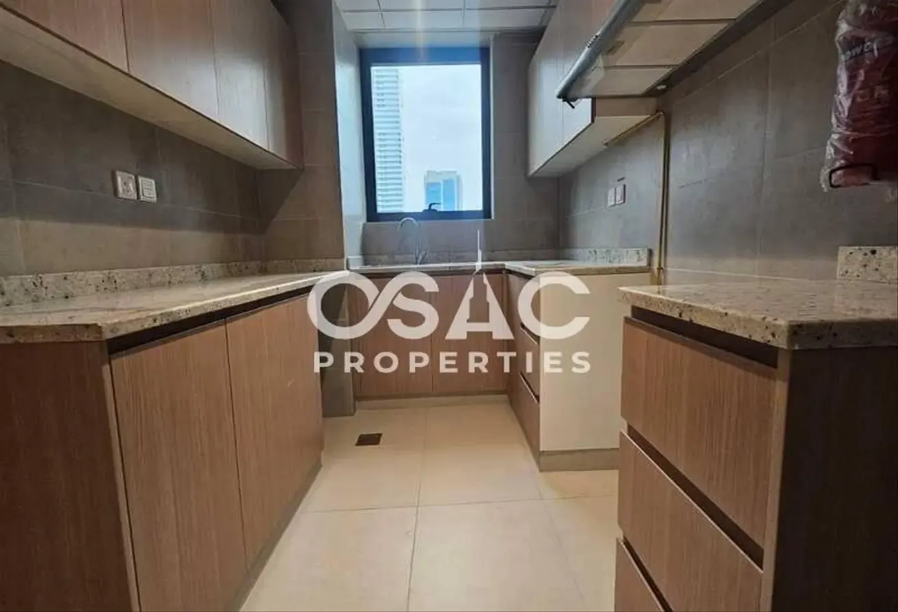 SPACIOUS 2BHK | CLOSE TO METRO | FAMILY BUILDING