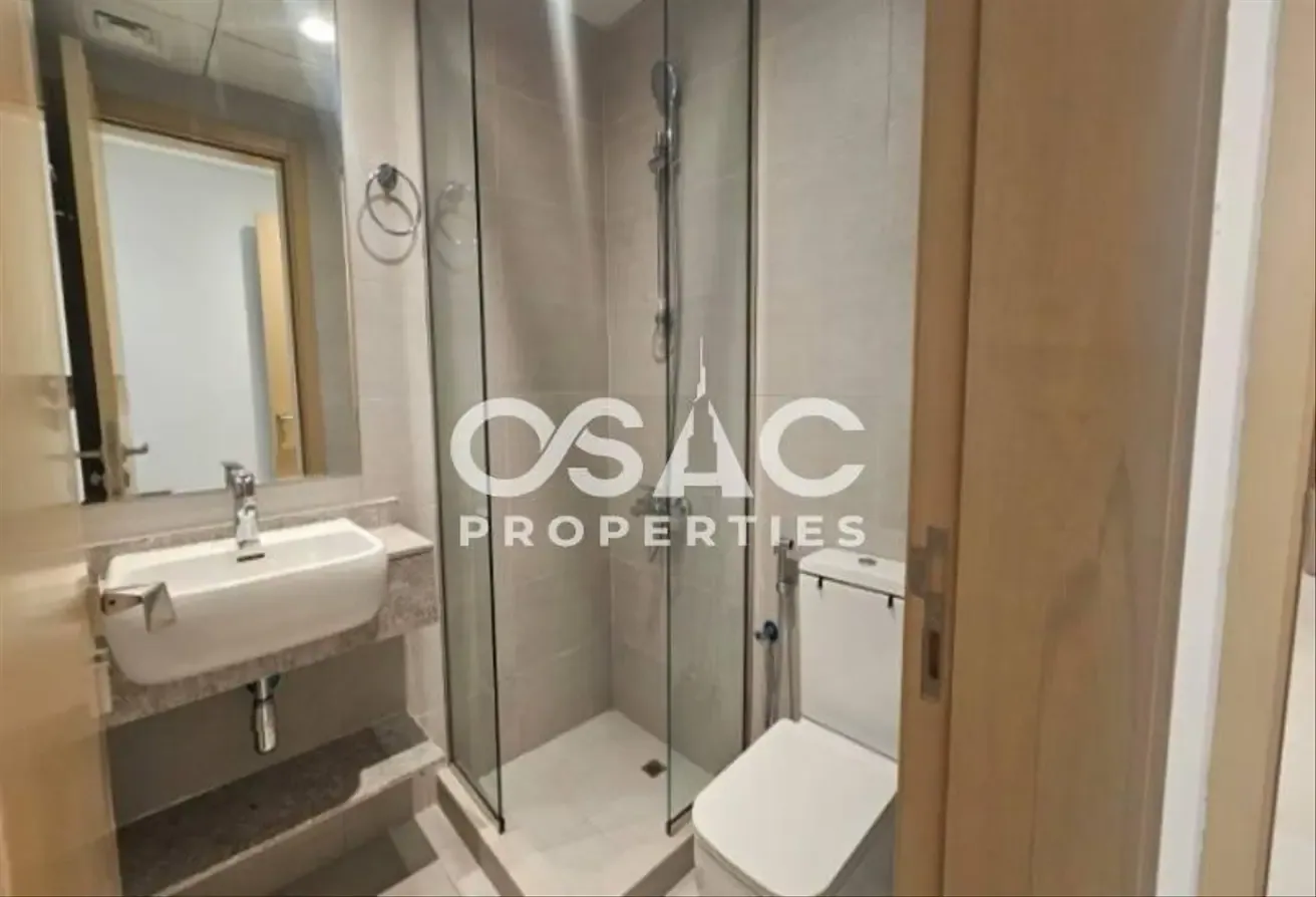 SPACIOUS 2BHK | CLOSE TO METRO | FAMILY BUILDING