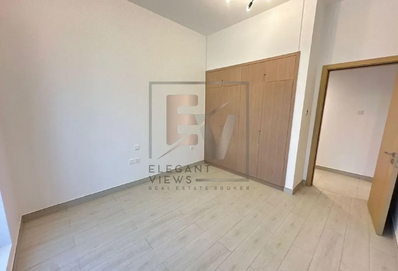 Spacious and Bright 2 Bedroom Apartment