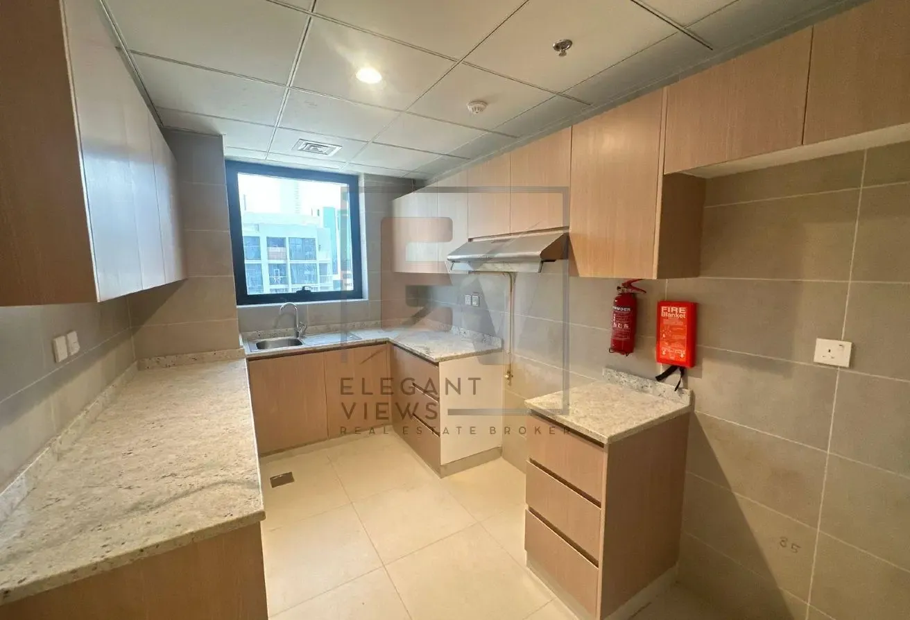 Spacious and Bright 2 Bedroom Apartment