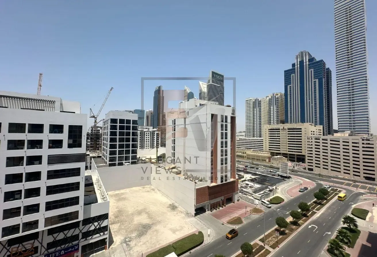 Spacious and Bright 2 Bedroom Apartment
