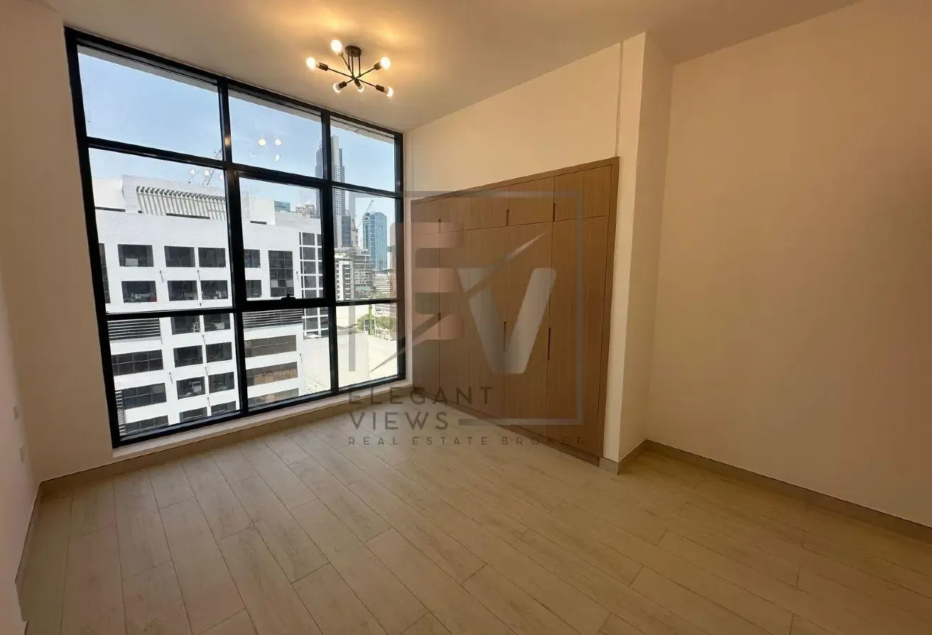 Comfortable 2 Bedroom Apartment | Haas Building