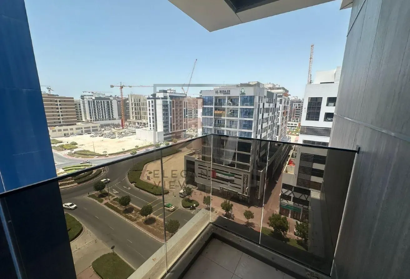 Comfortable 2 Bedroom Apartment | Haas Building