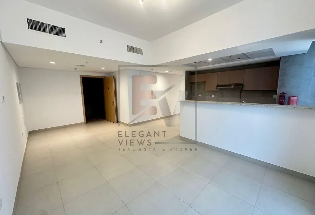 Modern 2 BR Apartment | Haas Building, Al Satwa