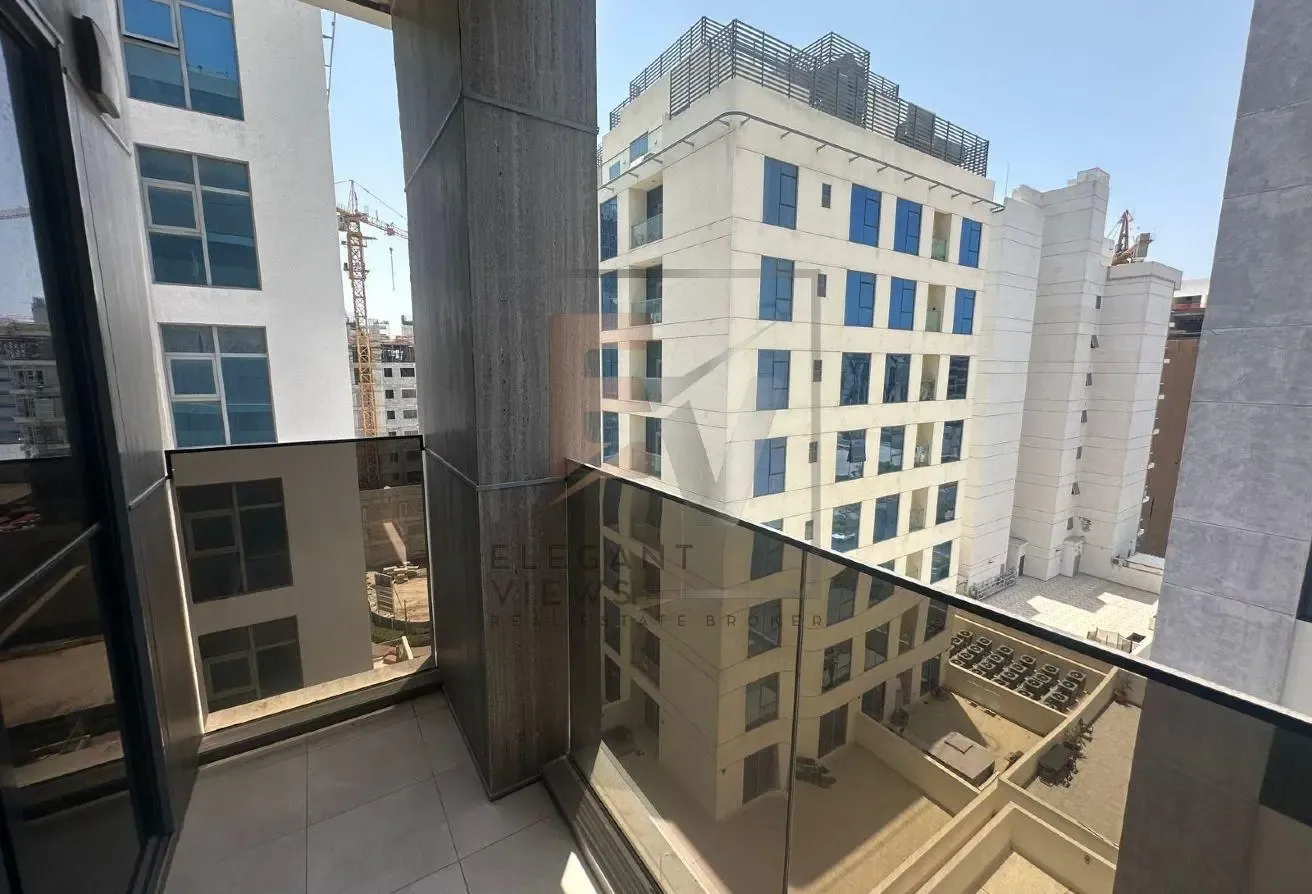 Modern 2 BR Apartment | Haas Building, Al Satwa