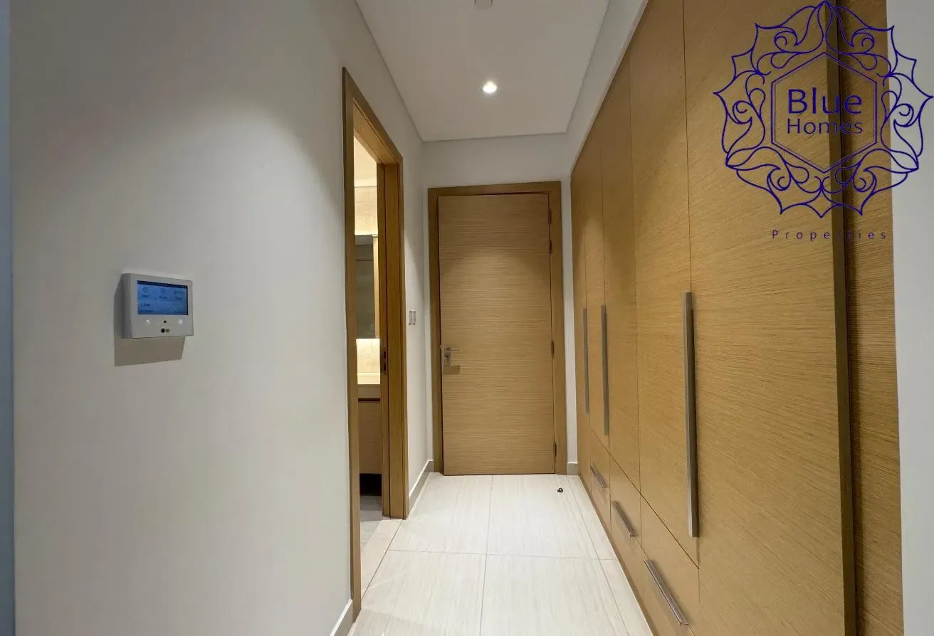 Fully Furnished 2BHK  Modren Living READY TO MOVE