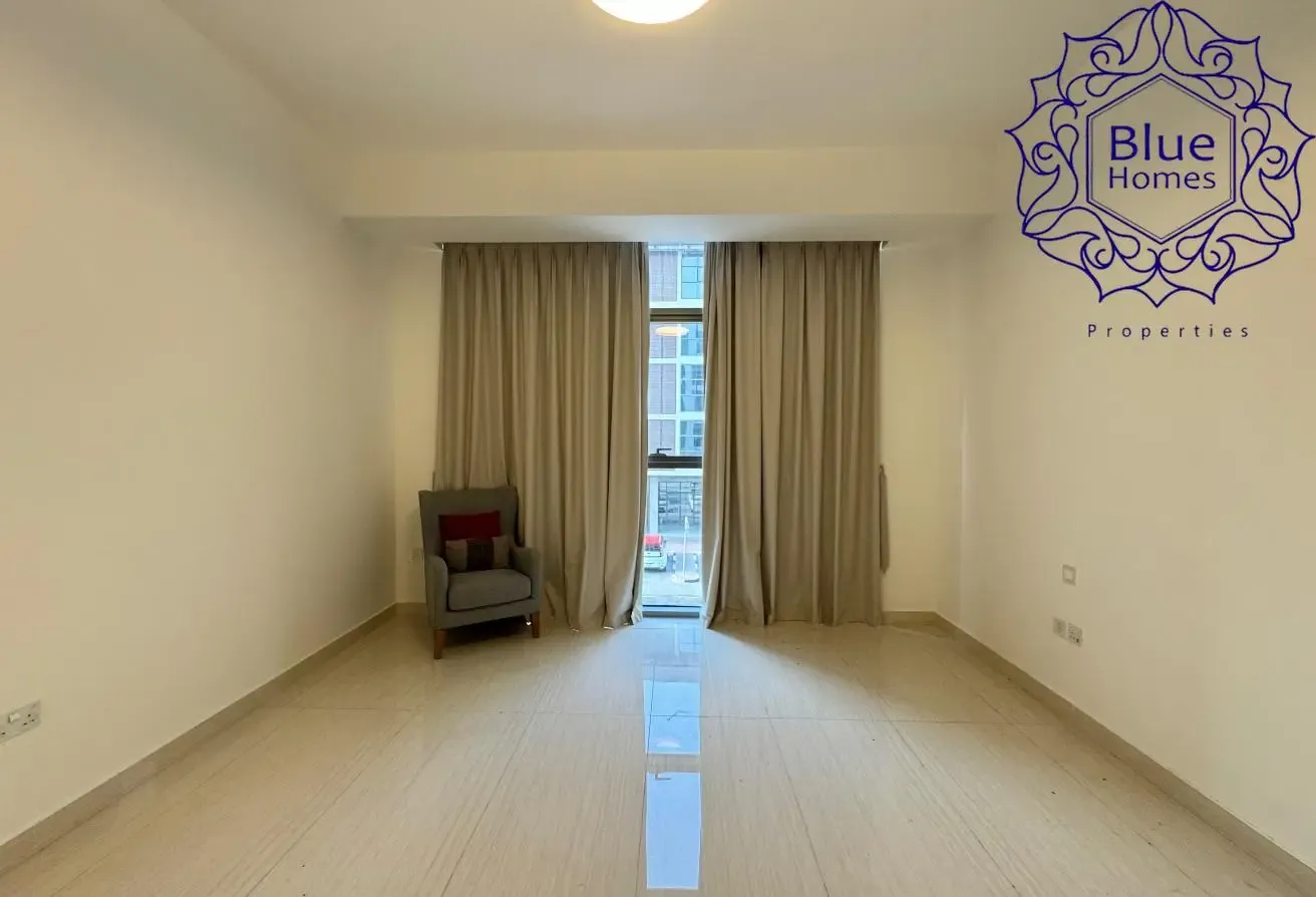 Fully Furnished 2BHK  Modren Living READY TO MOVE