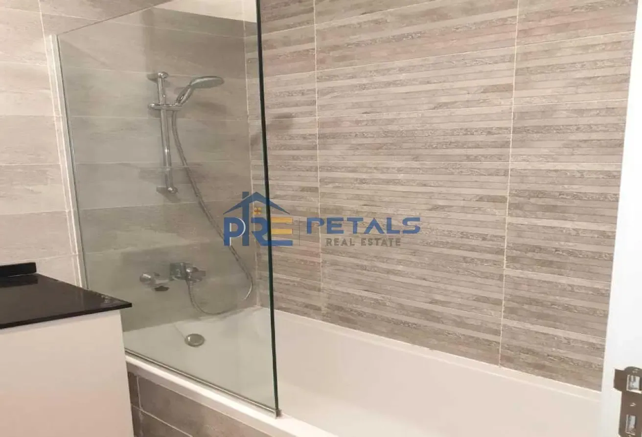 Full Furnished 1BR Spacious Unit Vacant