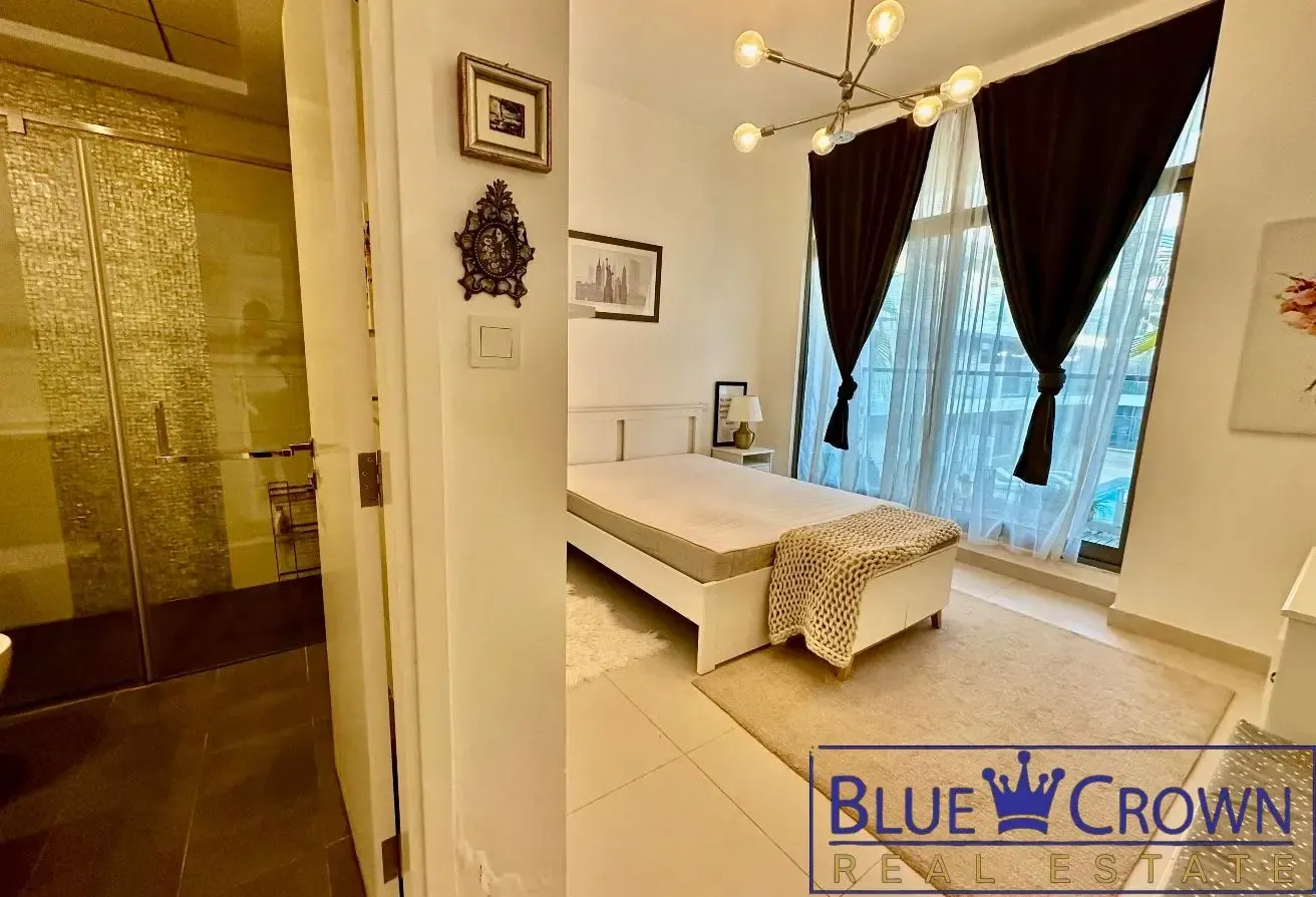 POOL VIEW— LOW PRICE 1 BR  FOR RENT