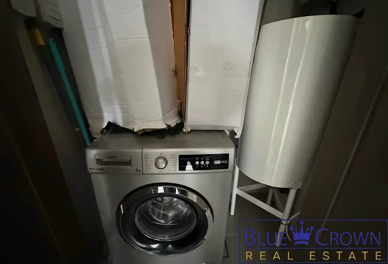 POOL VIEW— LOW PRICE 1 BR  FOR RENT