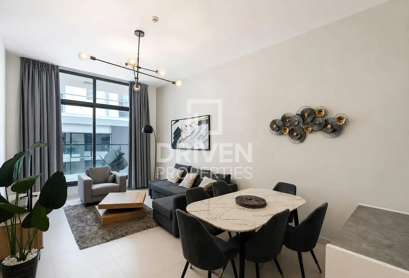 Modern Unit | Ready to Move in | Premium Amenities