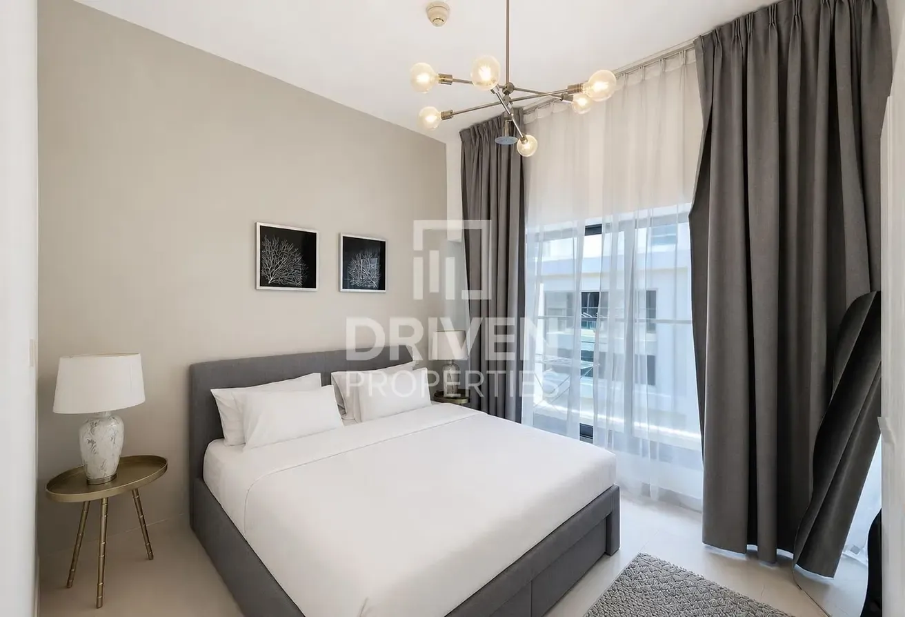 Modern Unit | Ready to Move in | Premium Amenities