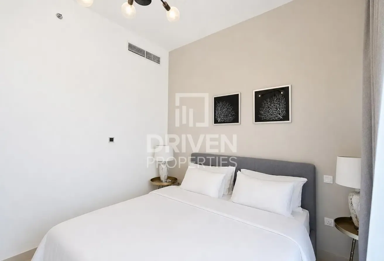 Modern Unit | Ready to Move in | Premium Amenities