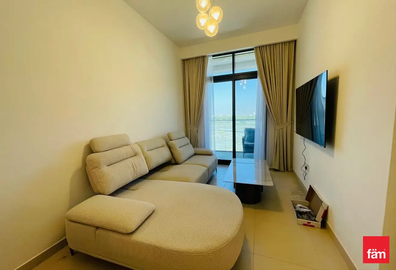 Chiller Free | Spacious Unit | Fully Furnished