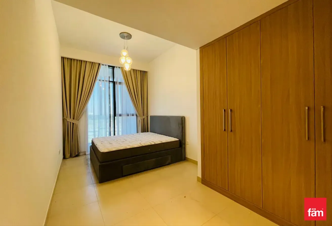 Chiller Free | Spacious Unit | Fully Furnished