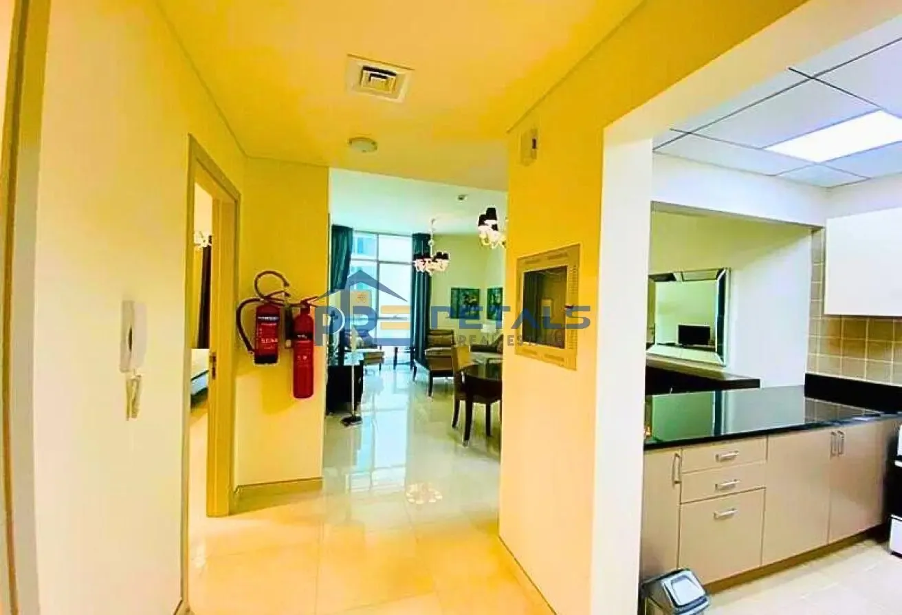 Best Price furnished Bright Spacious 1BR Vacant